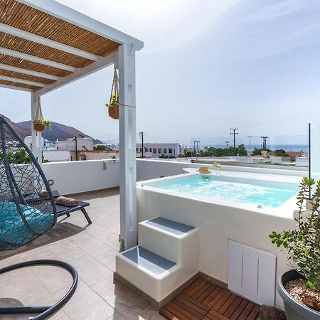 Santorossa Luxury Villas Emporio  Экстерьер фото
