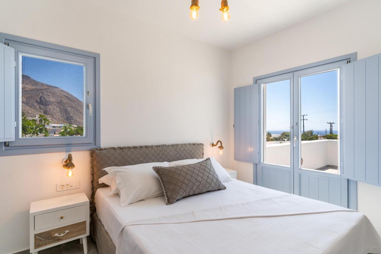Santorossa Luxury Villas Emporio  Экстерьер фото