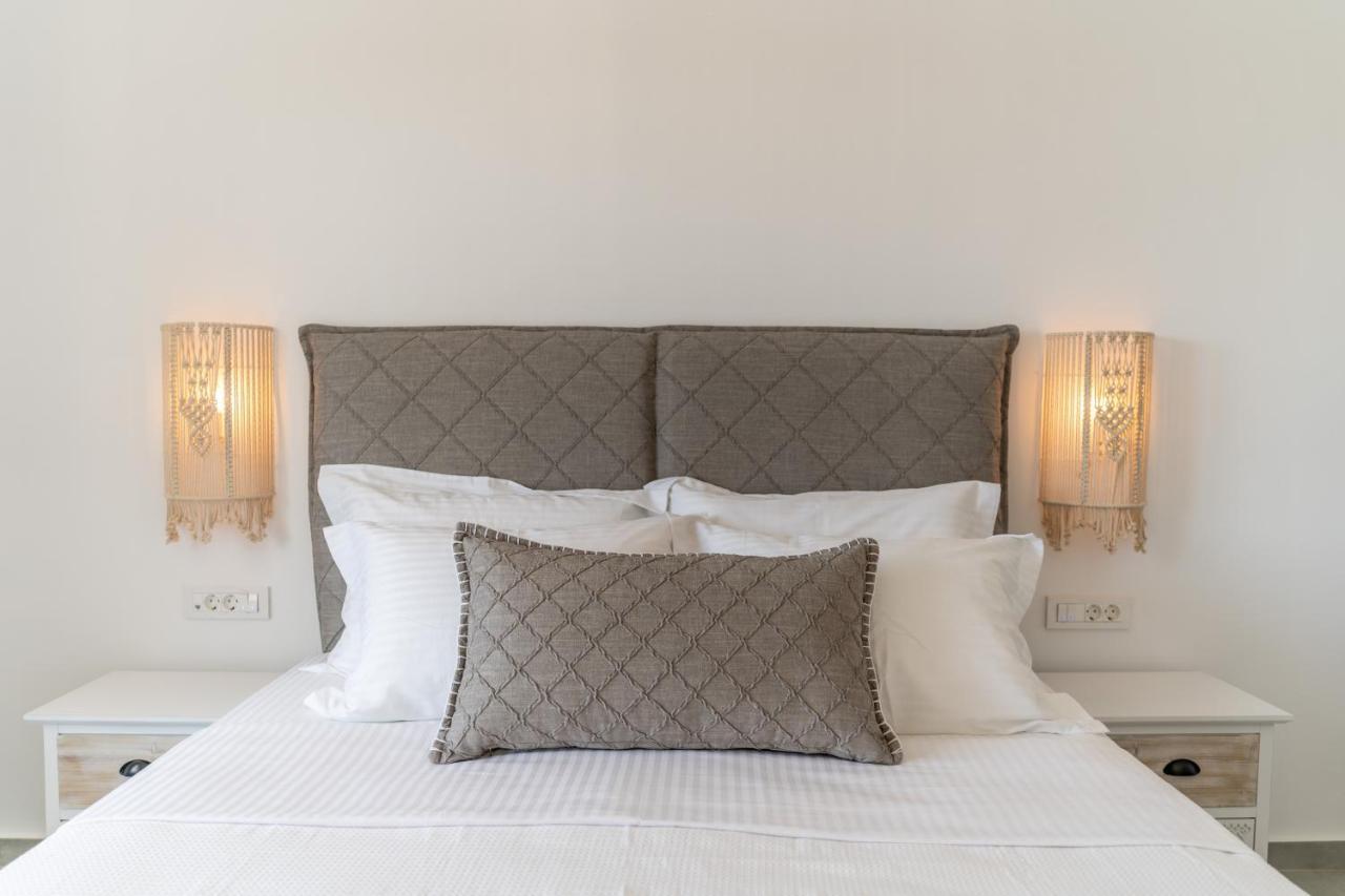 Santorossa Luxury Villas Emporio  Экстерьер фото