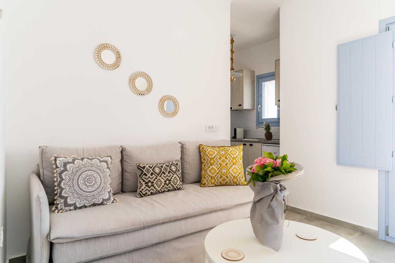 Santorossa Luxury Villas Emporio  Экстерьер фото